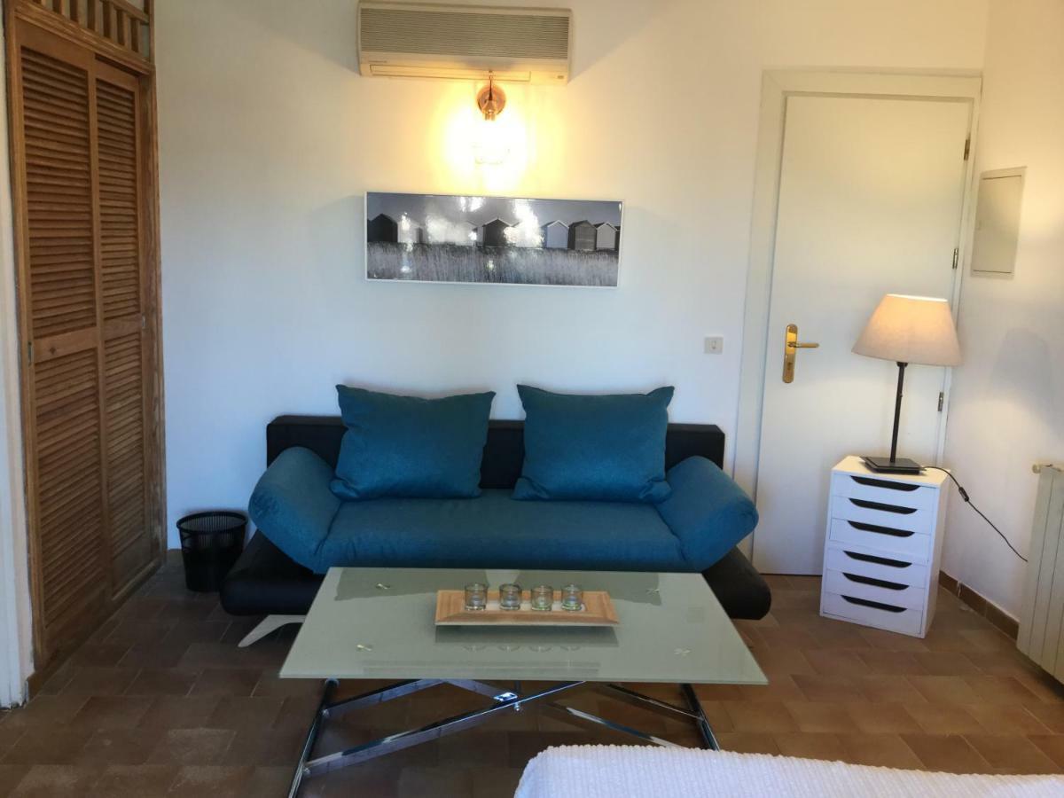 Villa U Mulinu Калви Екстериор снимка