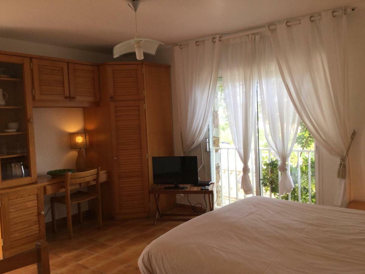 Villa U Mulinu Калви Екстериор снимка